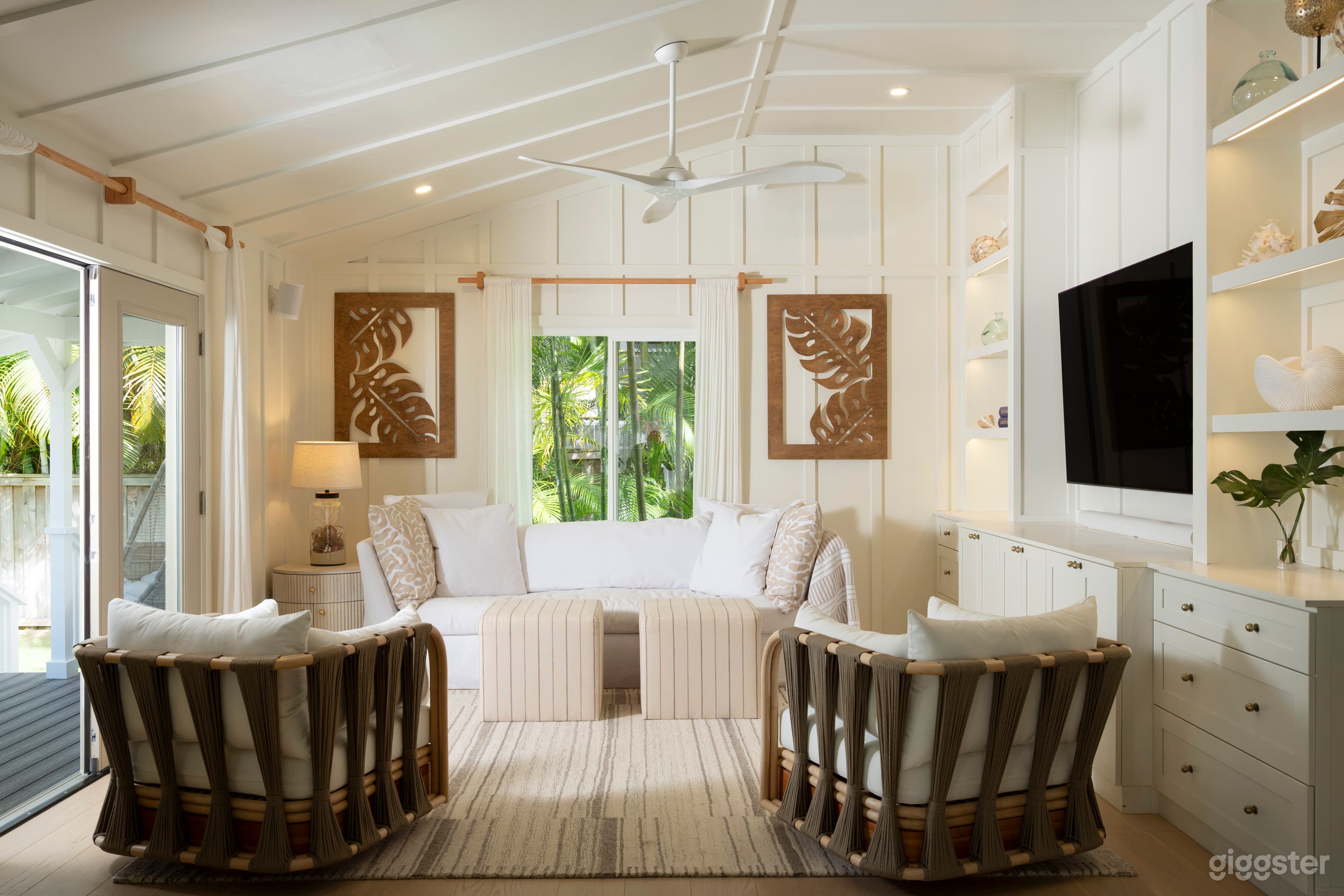 Lanikai Luxury Estate with Pool, Sauna & Cold Plunge Photo 3