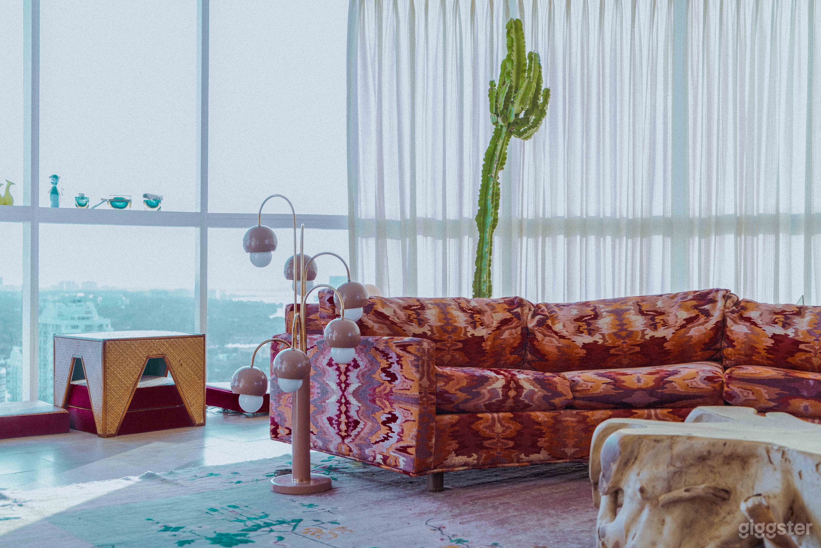 ICONIC MIAMI APARTMENT  Photo 1