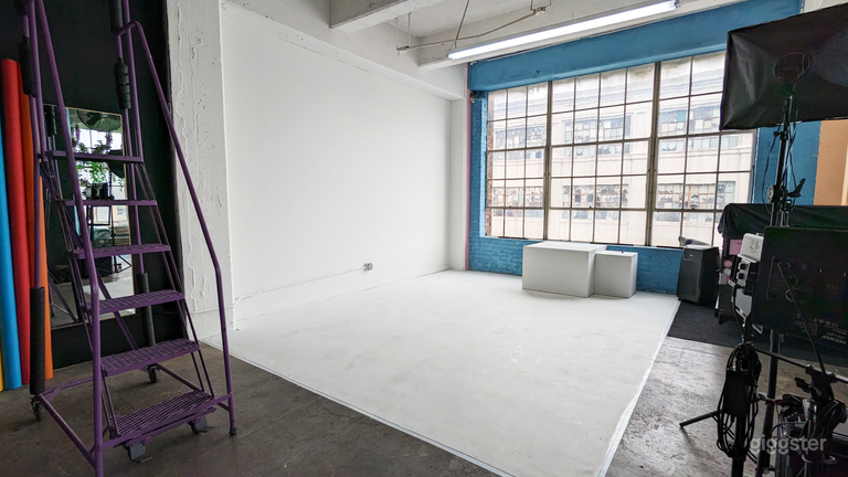  Bright Multi-Set Photo Studio + Events Venue | DTLA 