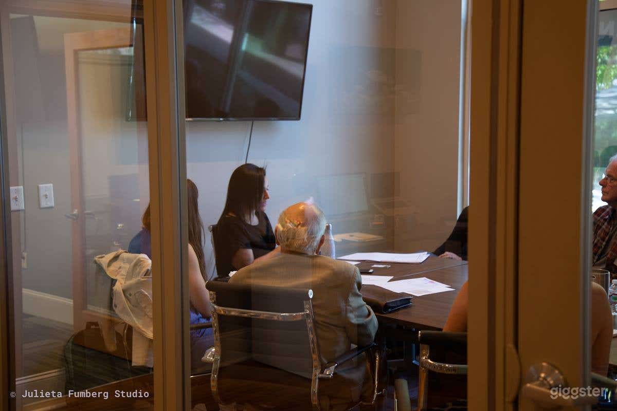 Emerald Conference Room Photo 4