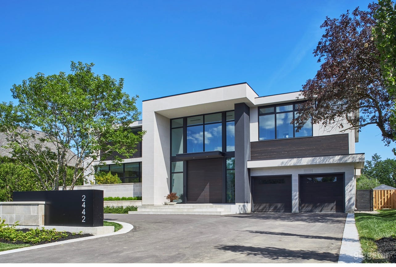 Minimalist modern home