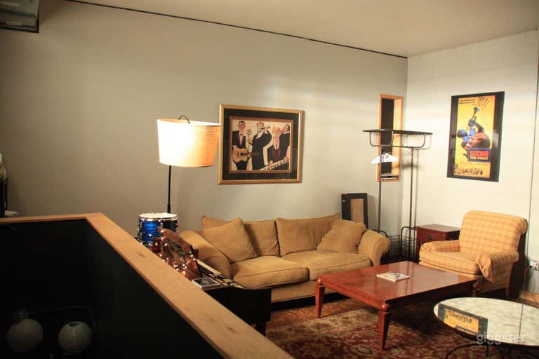  Hip & stylish recording studio 