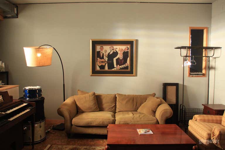  Hip & stylish recording studio 