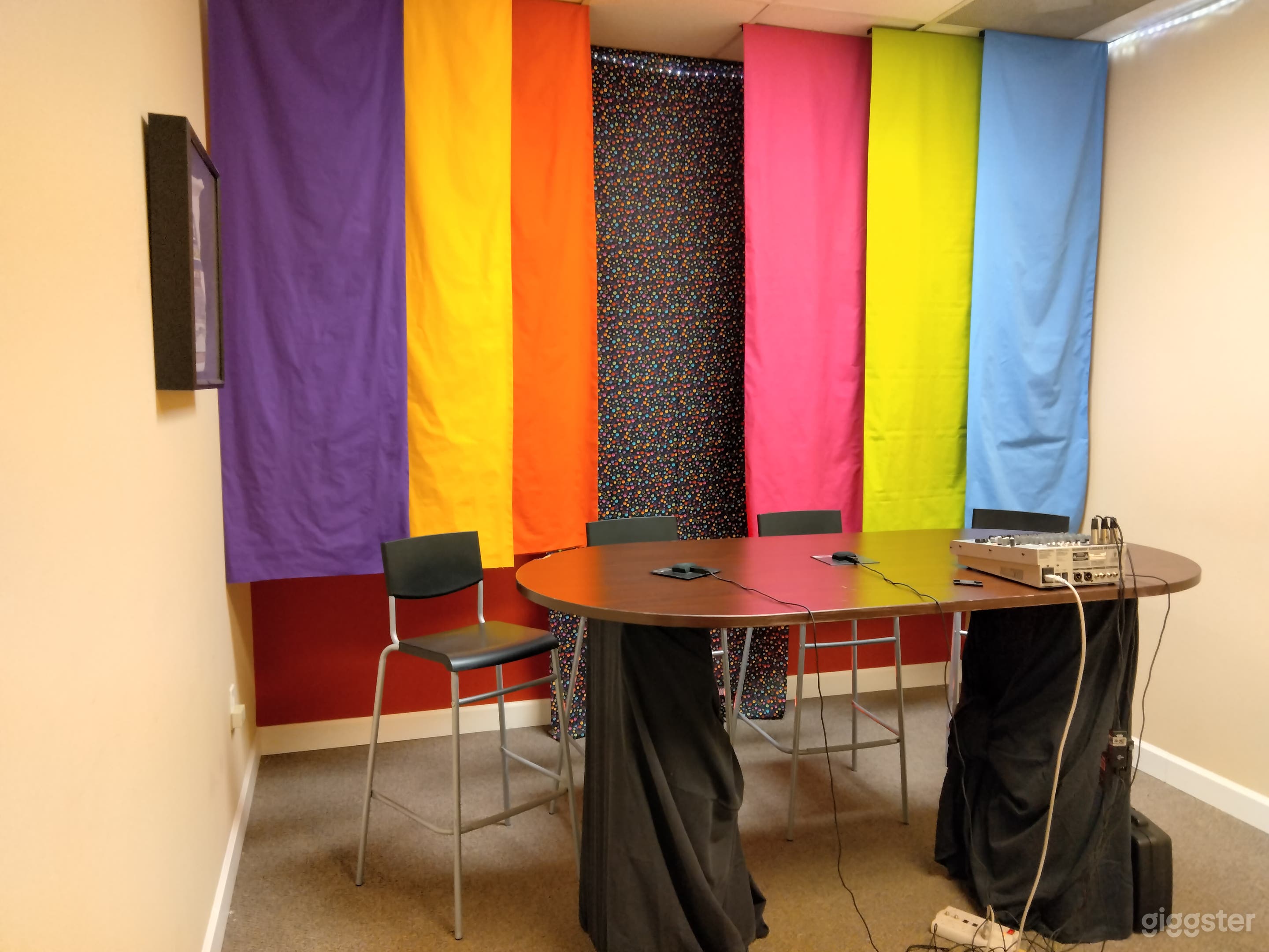 Fabric Options Available, including Green Screen &amp; White Screen