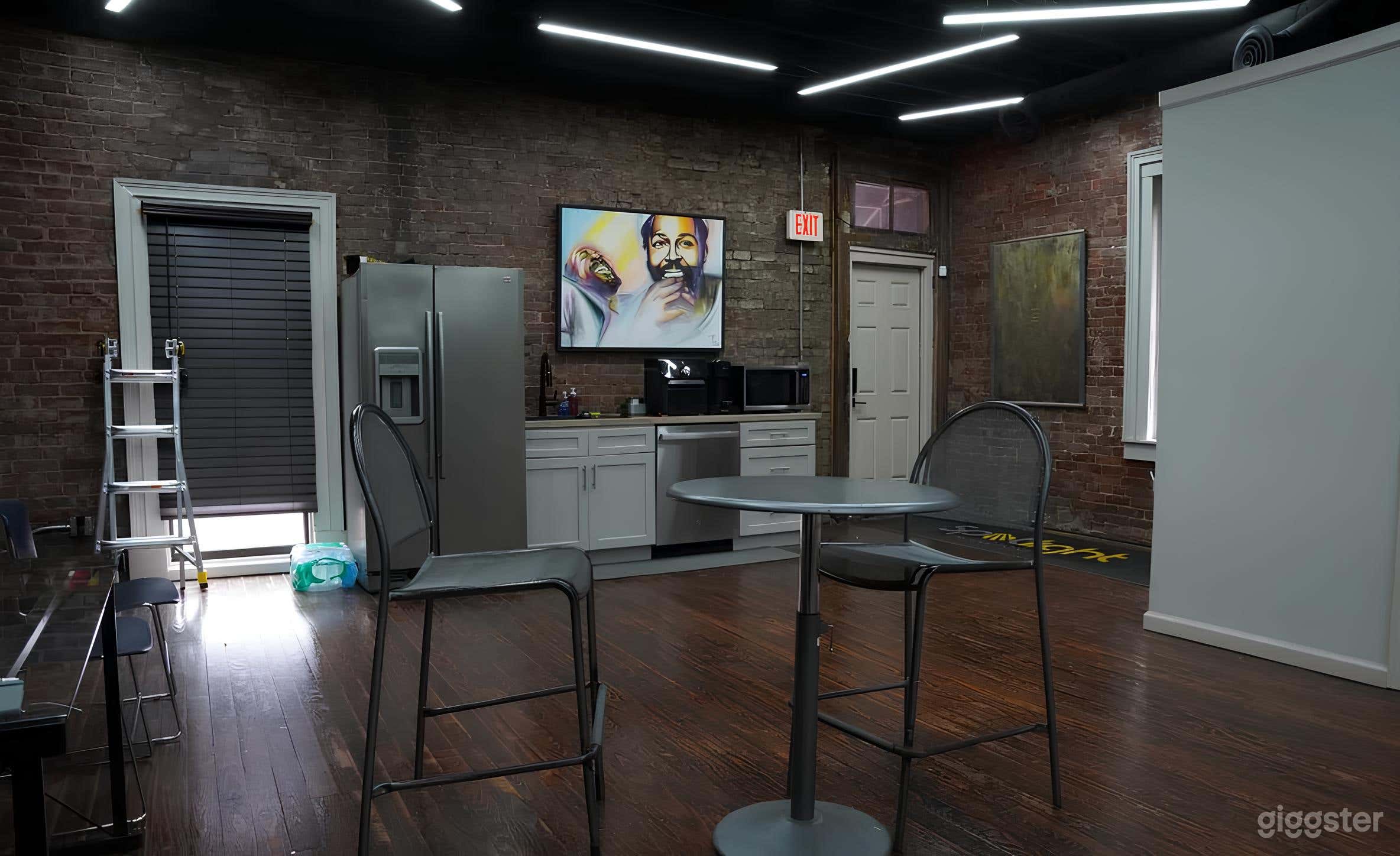 Uptown Loft Event Space with Rooftop  Photo 4