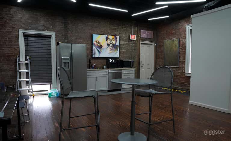  Uptown Loft Event Space with Rooftop  