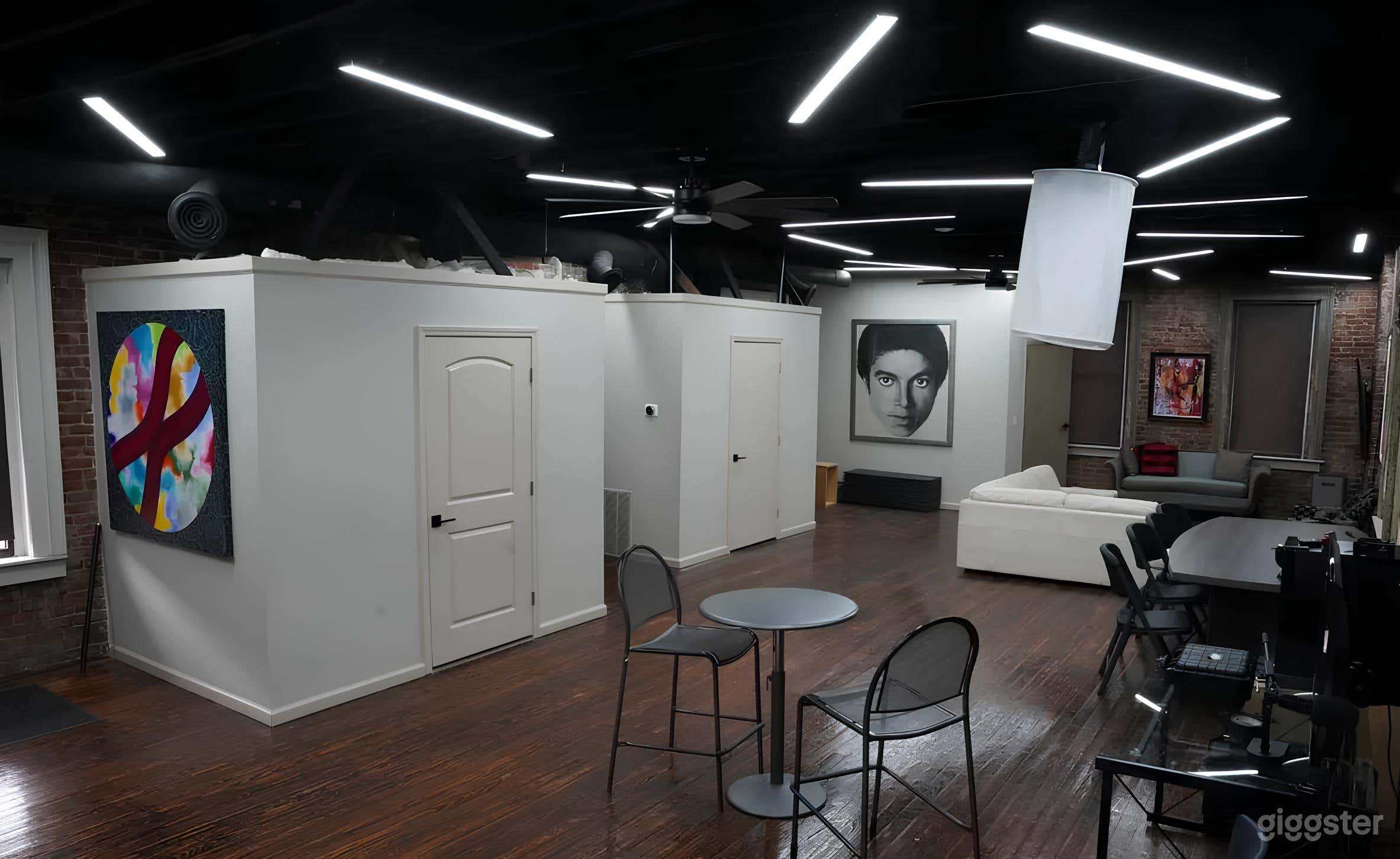 Uptown Loft Event Space with Rooftop  Photo 3