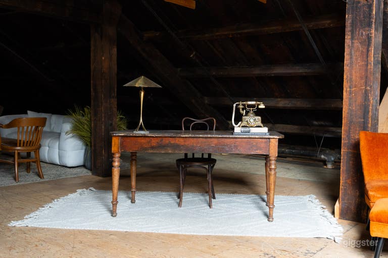  The Attic in Hamilton 