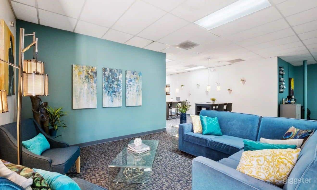 Clean and Spacious Meeting Space Photo 3