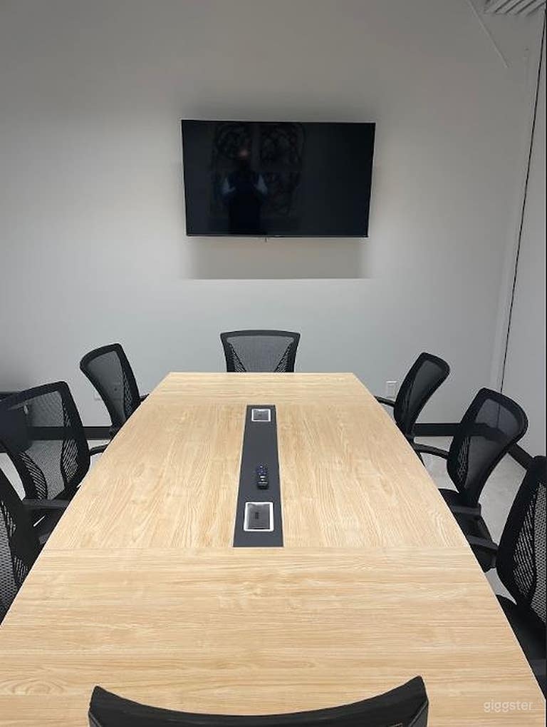  Welcoming Lounge in NYC 