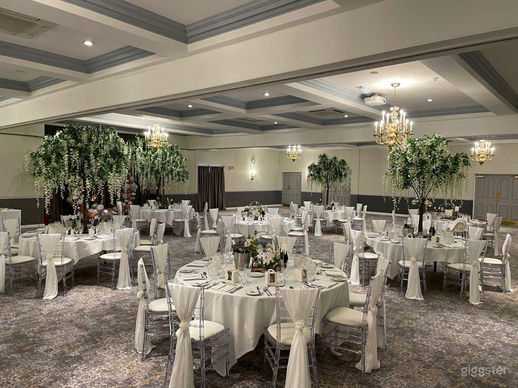 Full Hotel and Grounds Buyout Photo 4