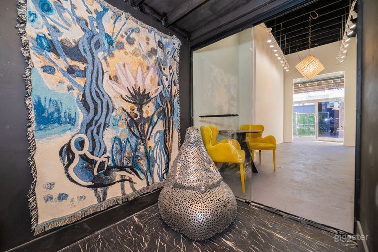  Art Gallery - Pop-Up Gallery & Event Space 