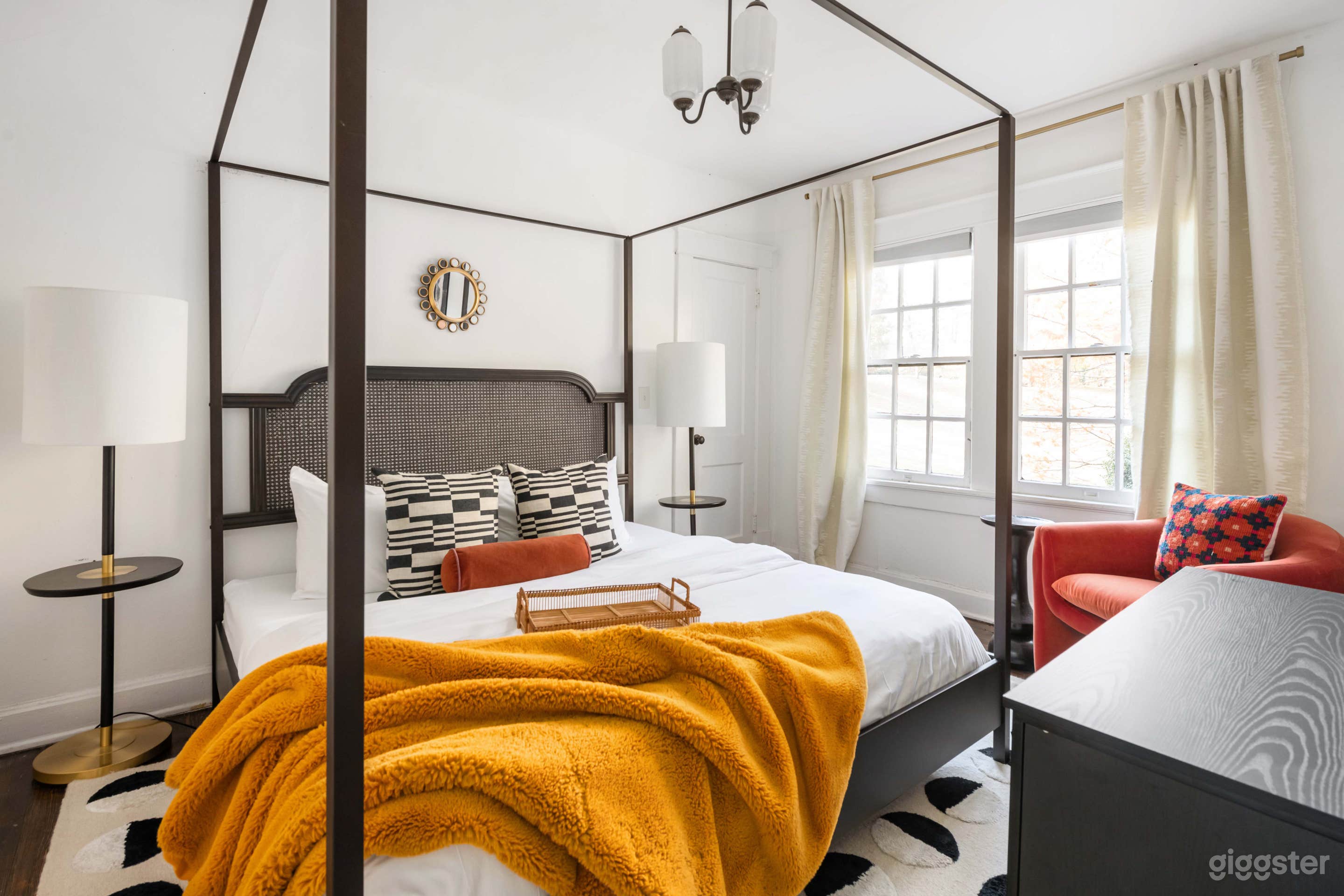 Golden Gazelle | Inman Park's Most Stylish Triplex Photo 3