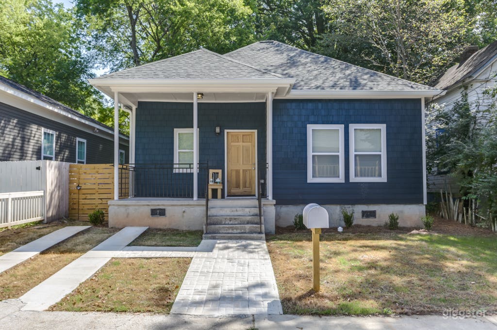 Nice Home In Early Gentrifying Neighborhood Photo 1