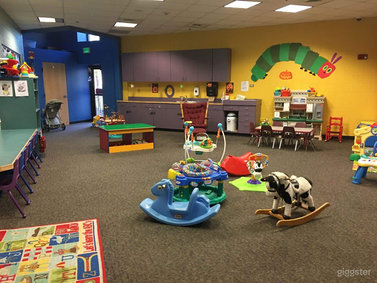 Indoor Playground and Child Watch Room Photo 2