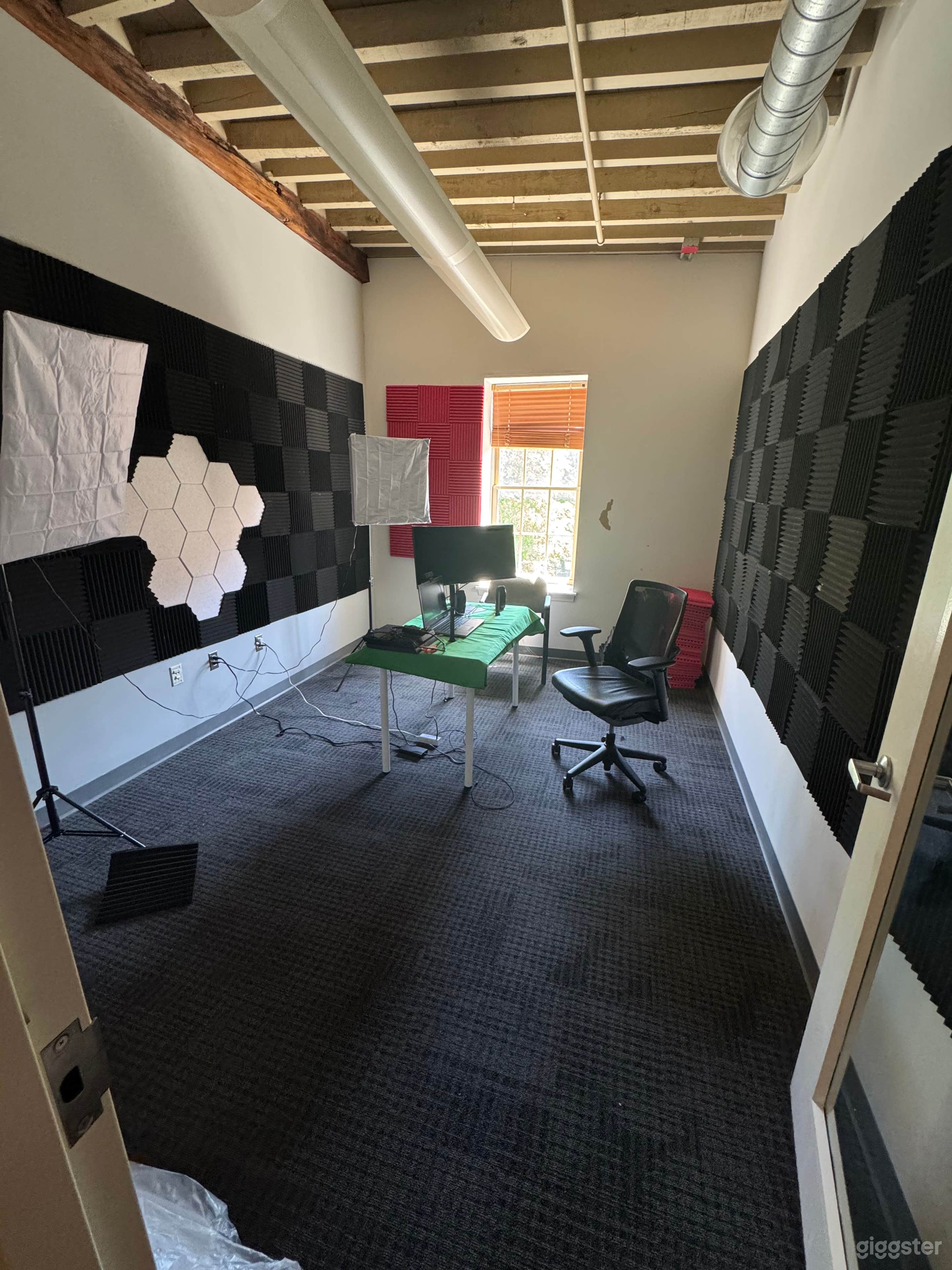 High-Tech Gaming Studio with Streaming Setup Photo 2