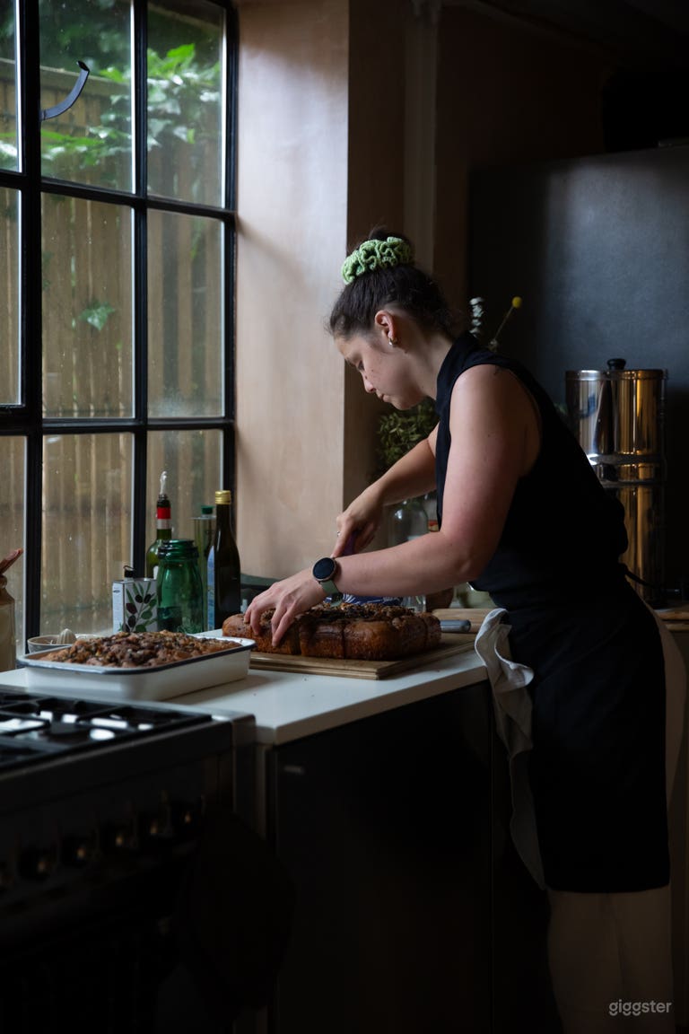  Fully equipped kitchen for catering needs 