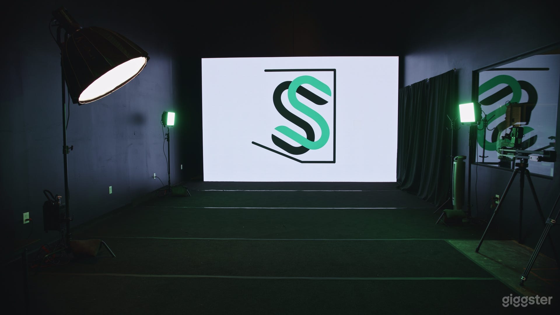 Large LED Video Wall Studio Space Available For Rent