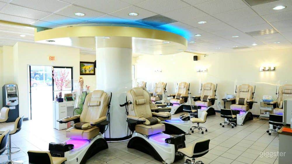 Nail &amp; Spa Salon in Del Mar Photo 1