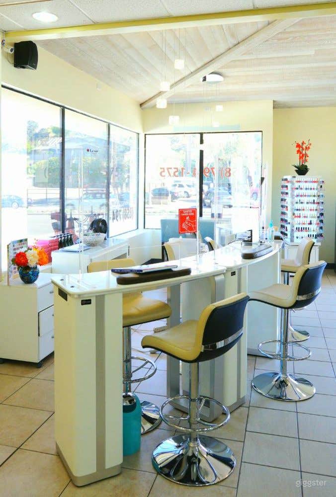 Nail &amp; Spa Salon in Del Mar Photo 2