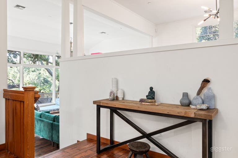  The Sophisticated Topanga Canyon Treehouse 