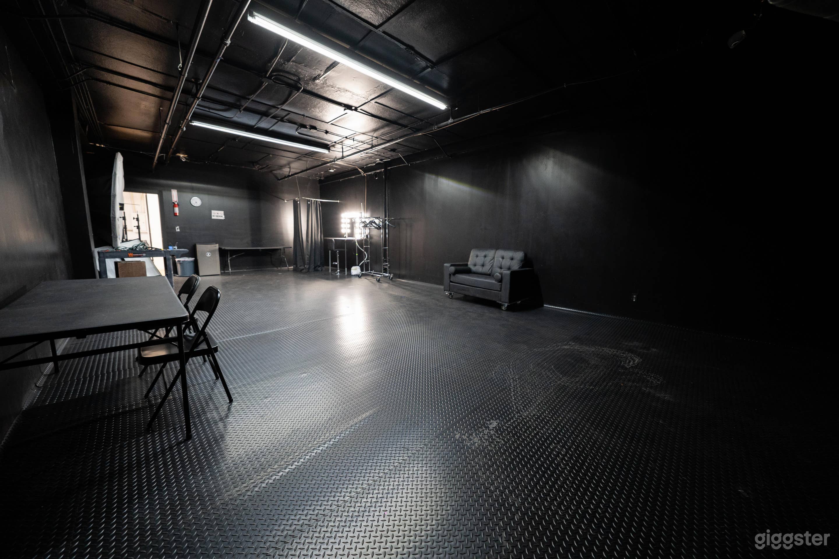 Blackout Studio in Queens Photo 4