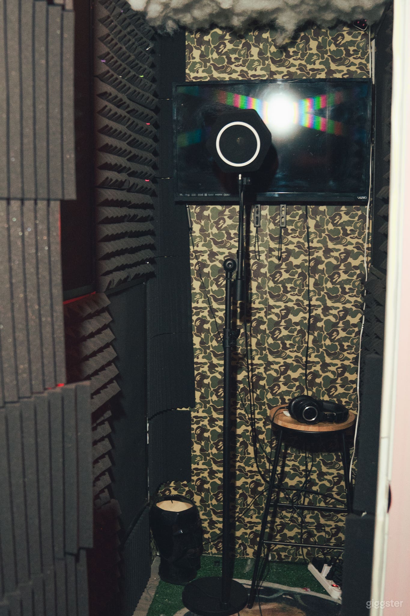Industry Standard Private Recording Studio Photo 3