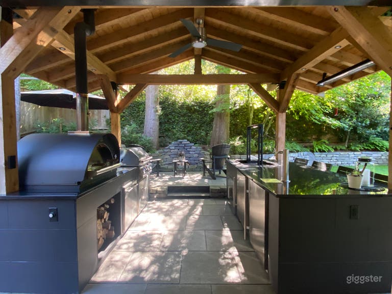 Outdoor Kitchen 