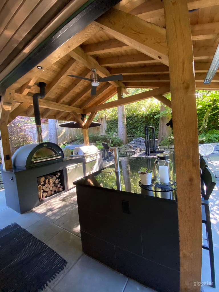  Outdoor Kitchen 