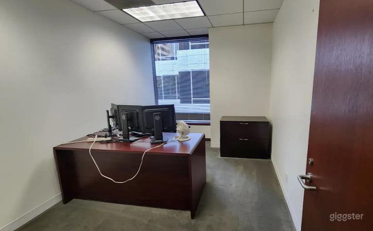  Private office spaces with natural light 