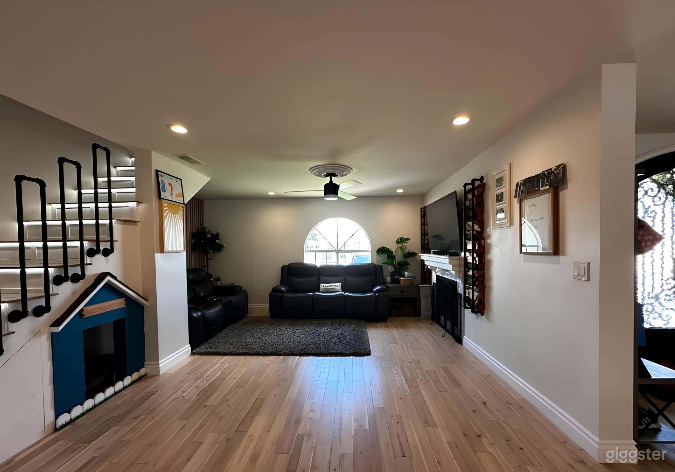 Modern Beach House Photo 4