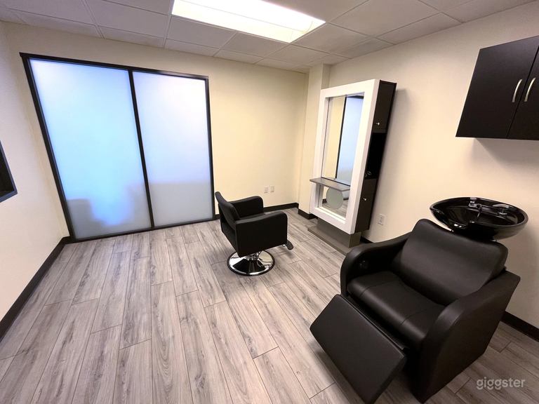  Add your own style and decor to match your brand aesthetic. Prefer a sink instead of a shampoo bowl? No worries, suites are customizable! 