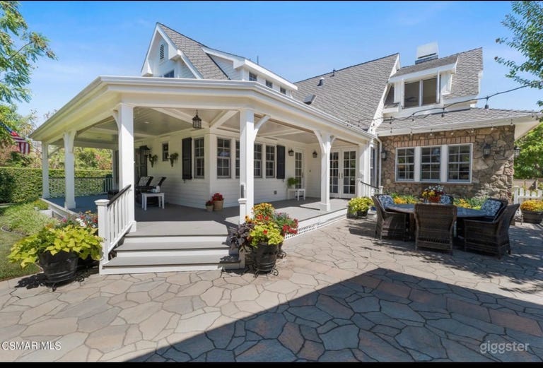  New England Style Home with Grand View 