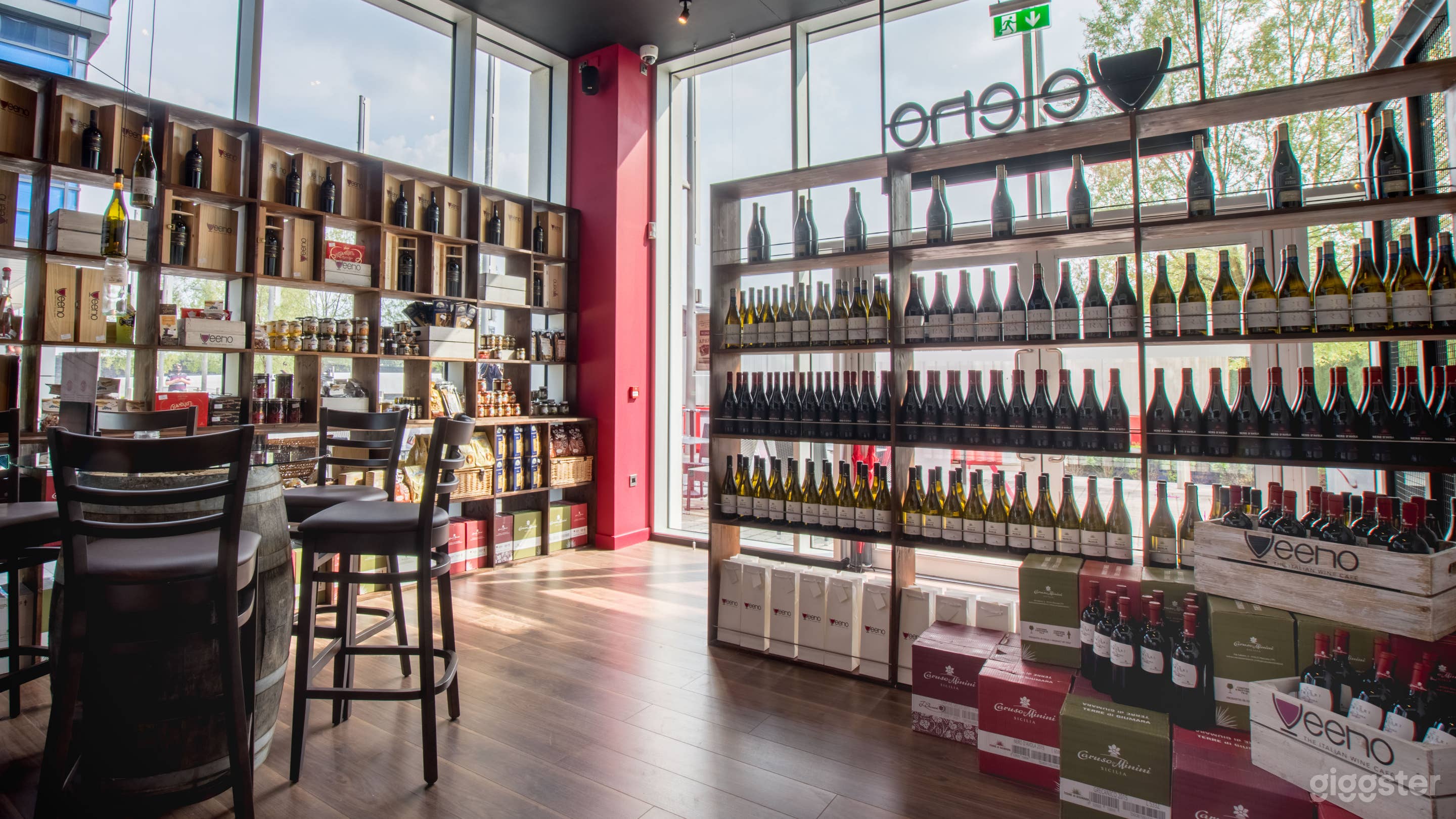 Amazing Wine Bar in Bristol  Photo 4