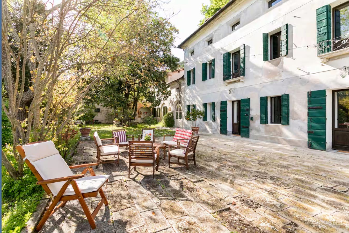 Sophisticated 16th-Century Villa Near Venice Photo 2