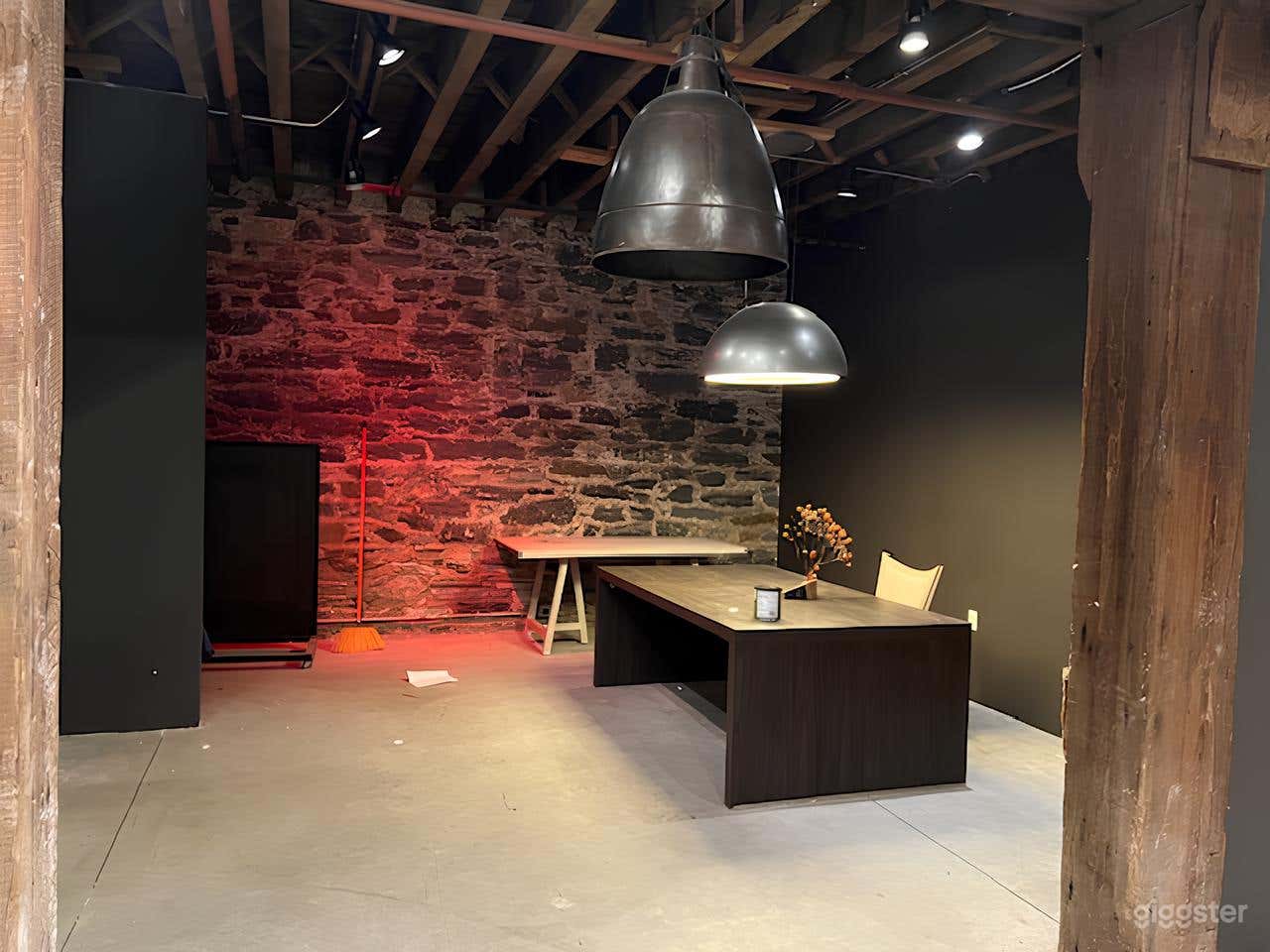 Modern Office Studio Set Photo 1