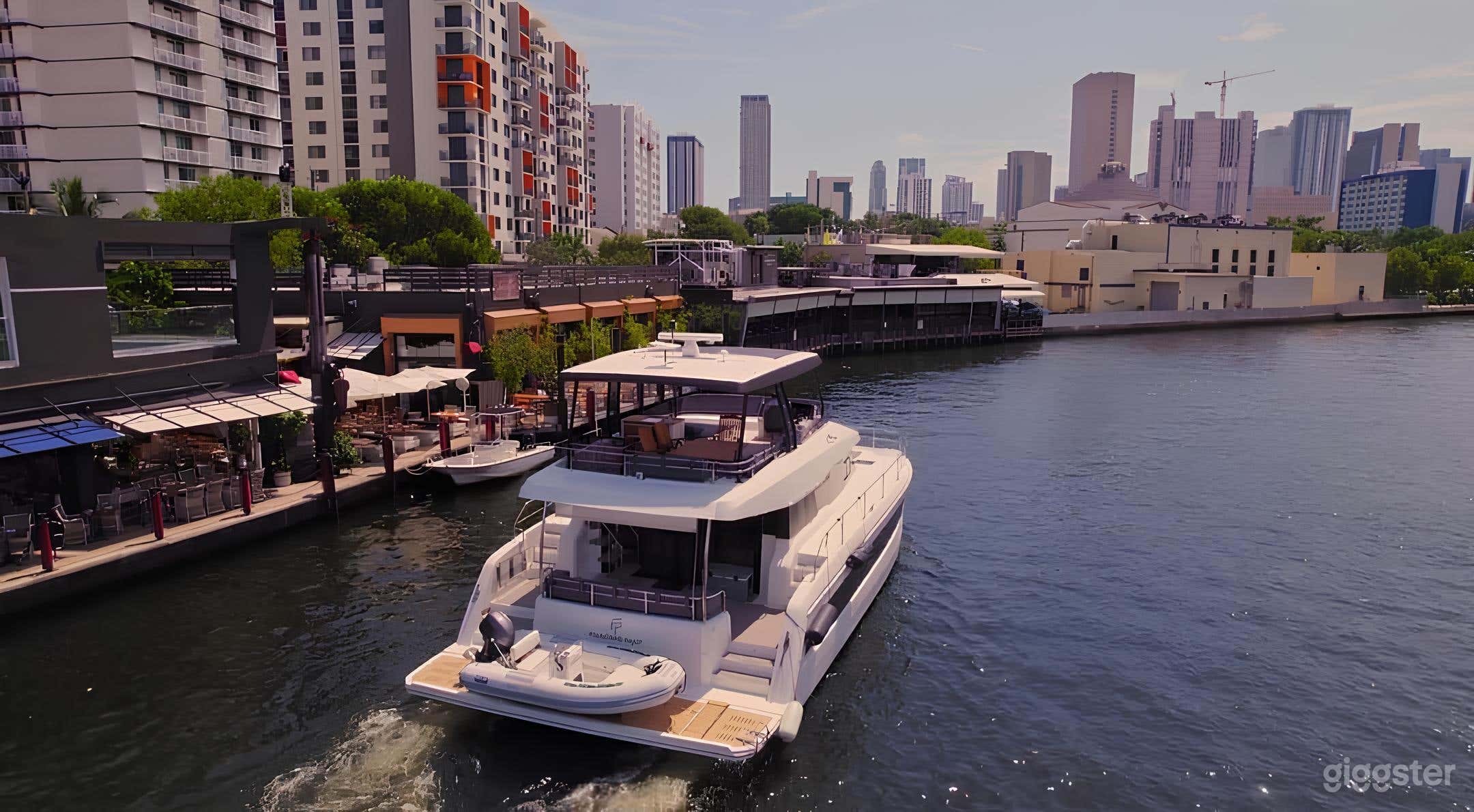 50" Fountaine Yacht Photo 3