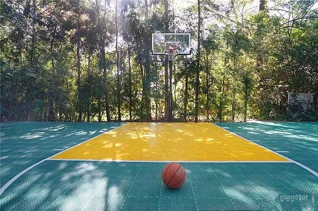 Basketball Court in Greenwoods Photo 2