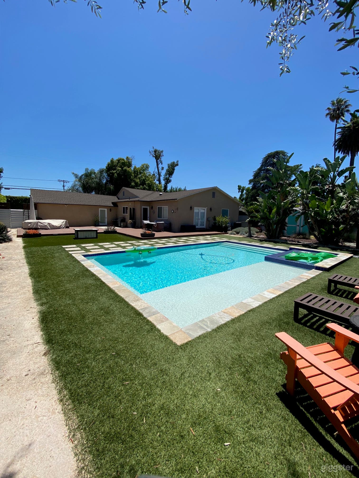 Palm Springs vibe in Sherman Oaks! Photo 1