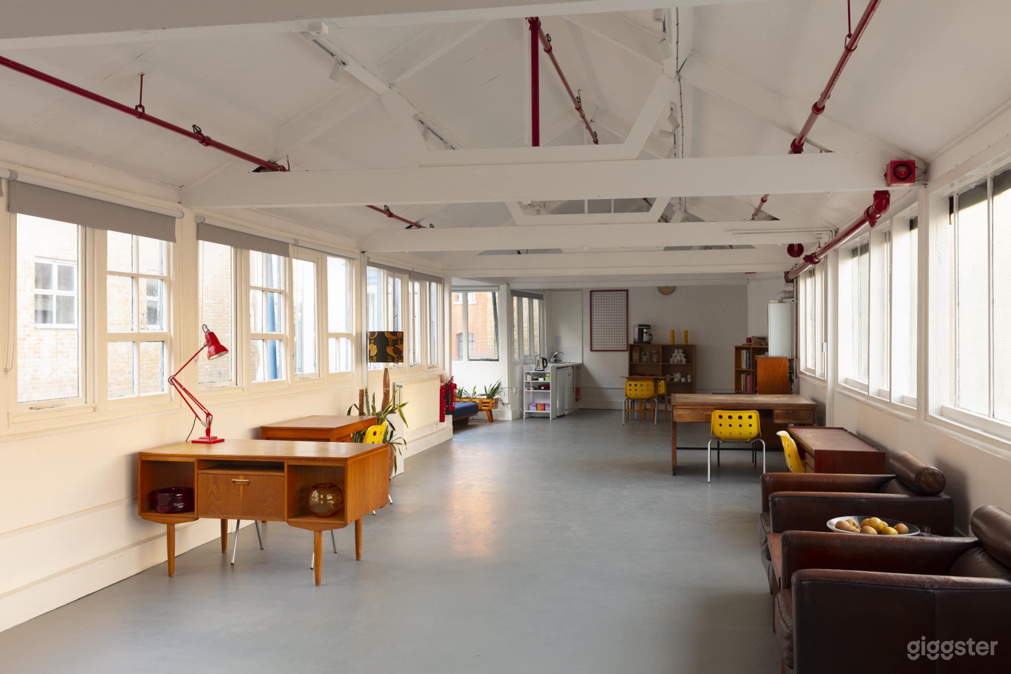 Versatile and Light Filled Breakout Studio Space Photo 4