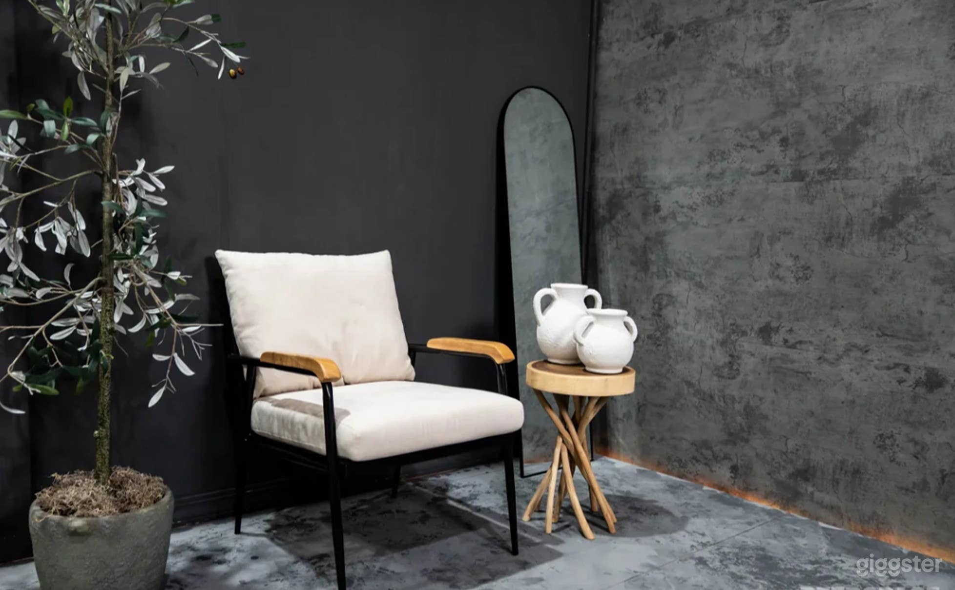 Tranquil Photo Studio Photo 1