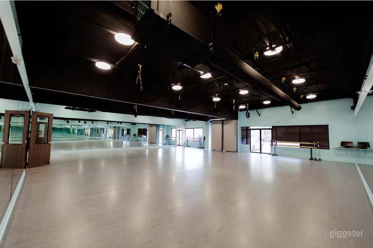  Dance Studio 9 