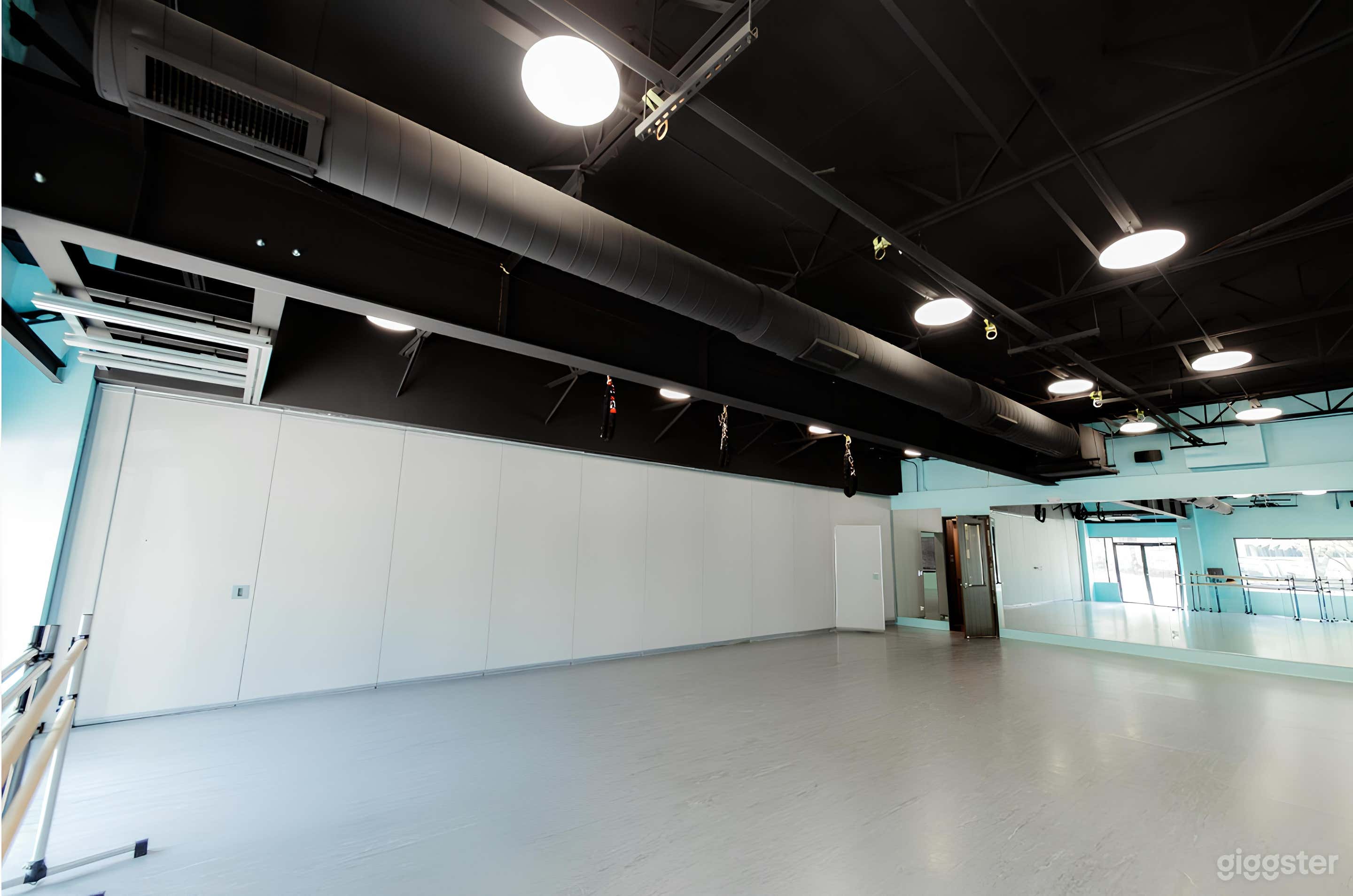 Dance Studio 9 Photo 3