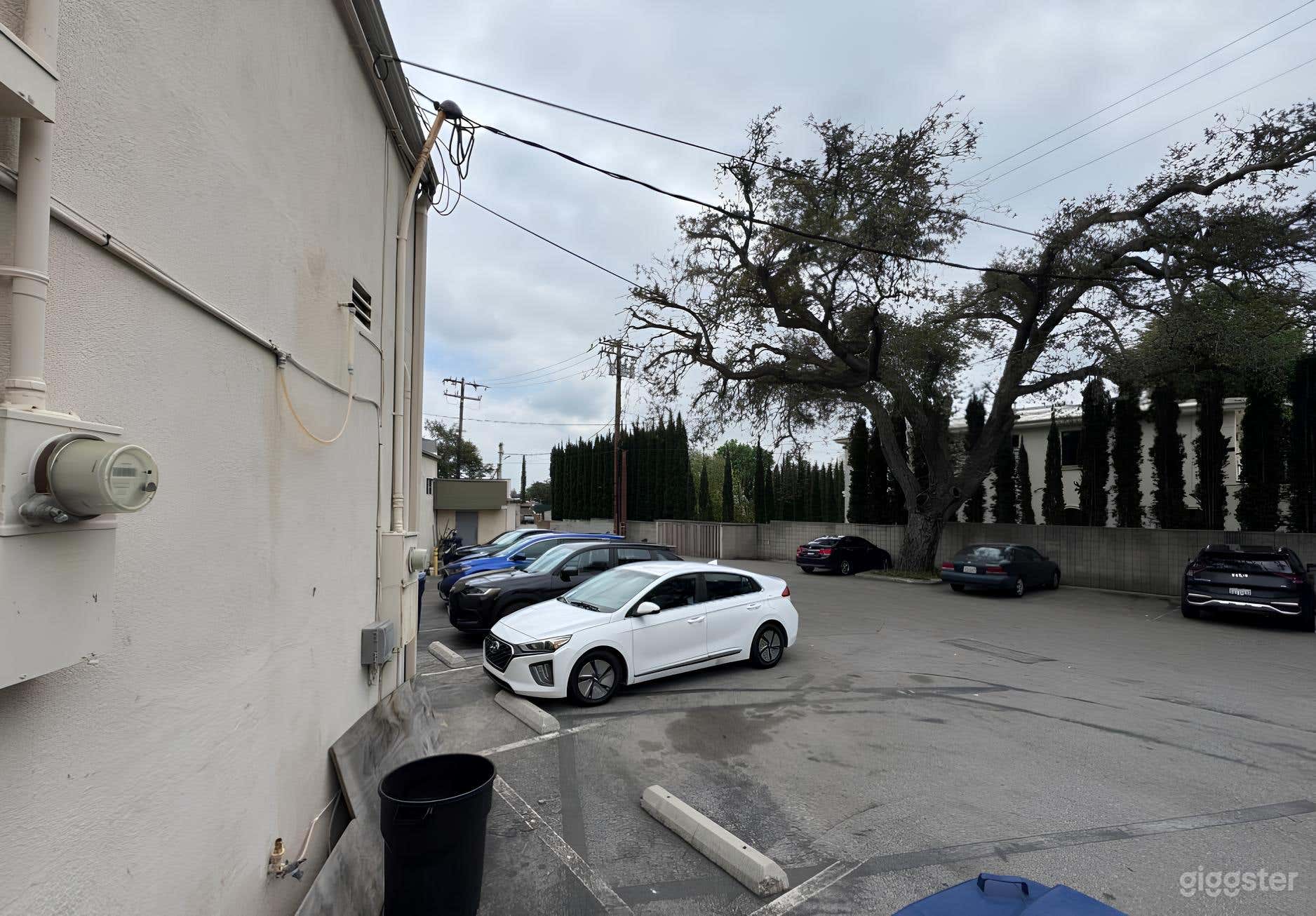 Hospital Expansive Parking Area Photo 4