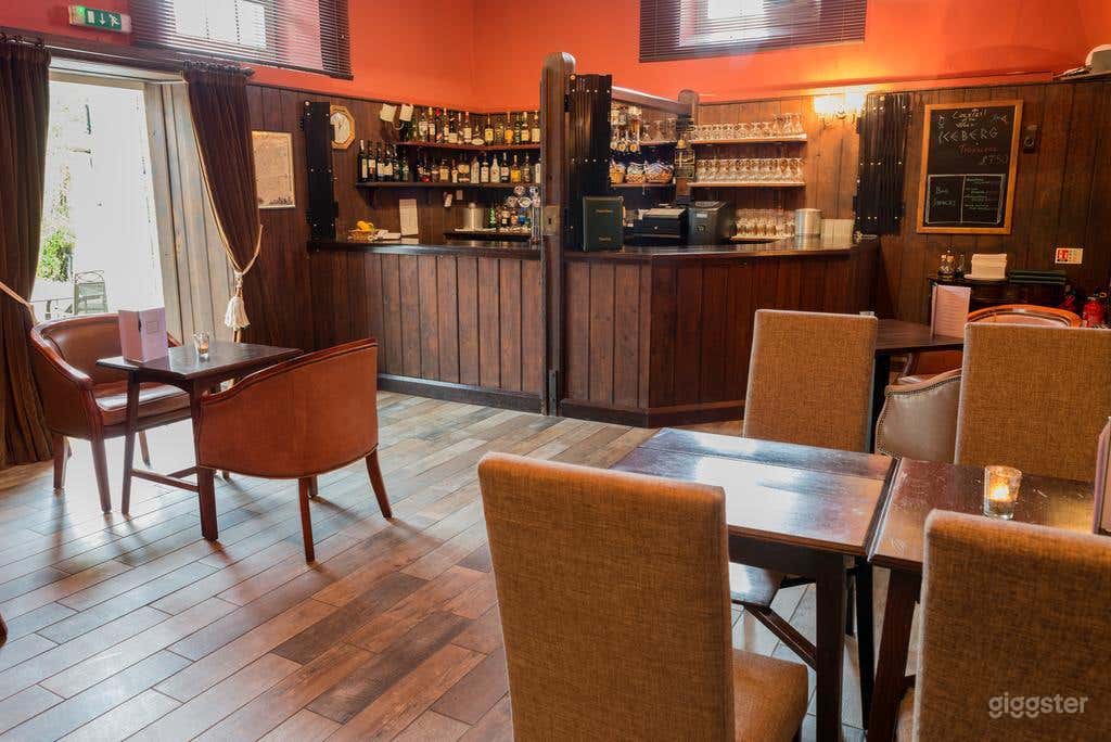 Amazing Restaurant and Bar for Functions Photo 3