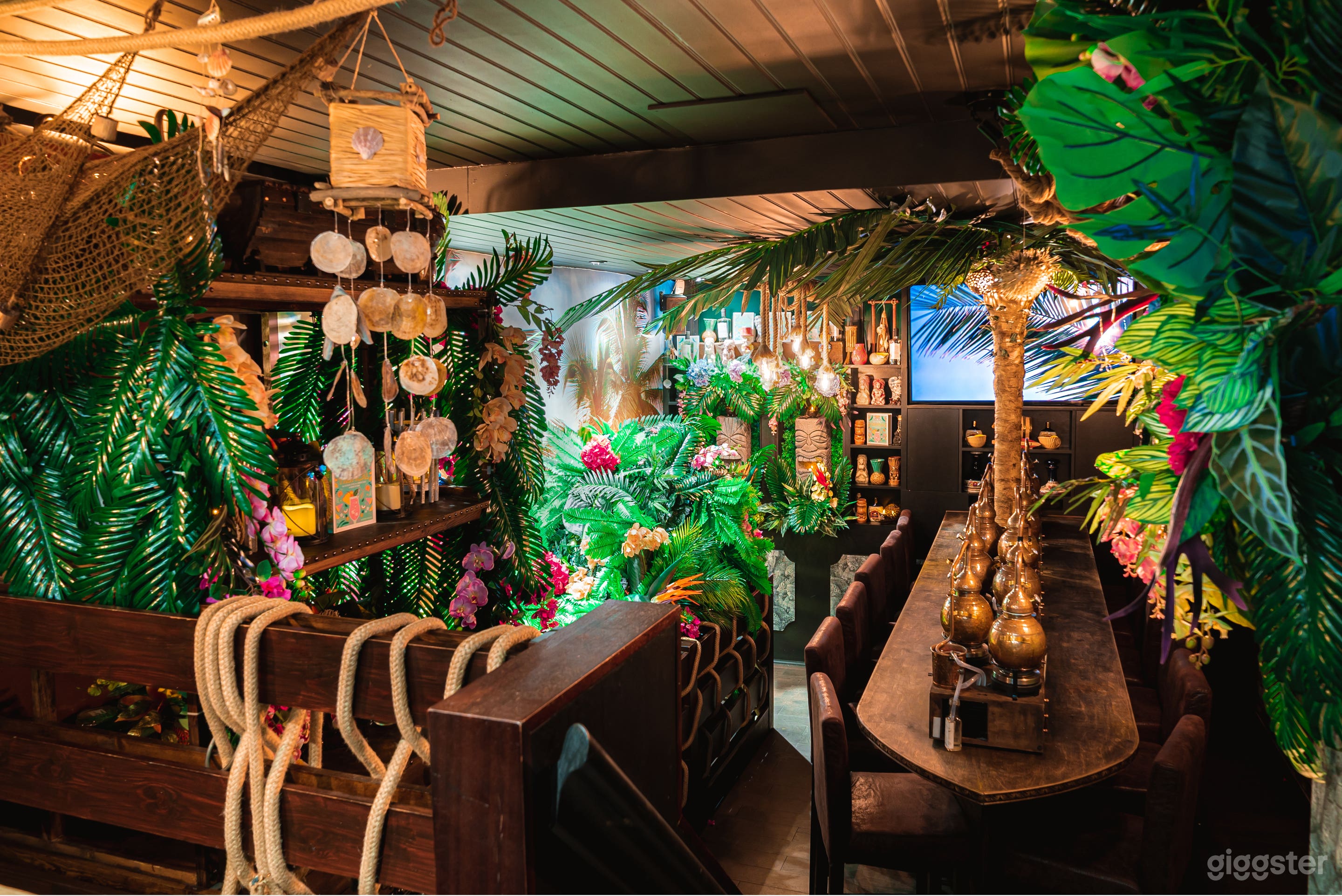 Laki Kane Cocktail Bar &amp; Thai Restaurant Islington Photo 4