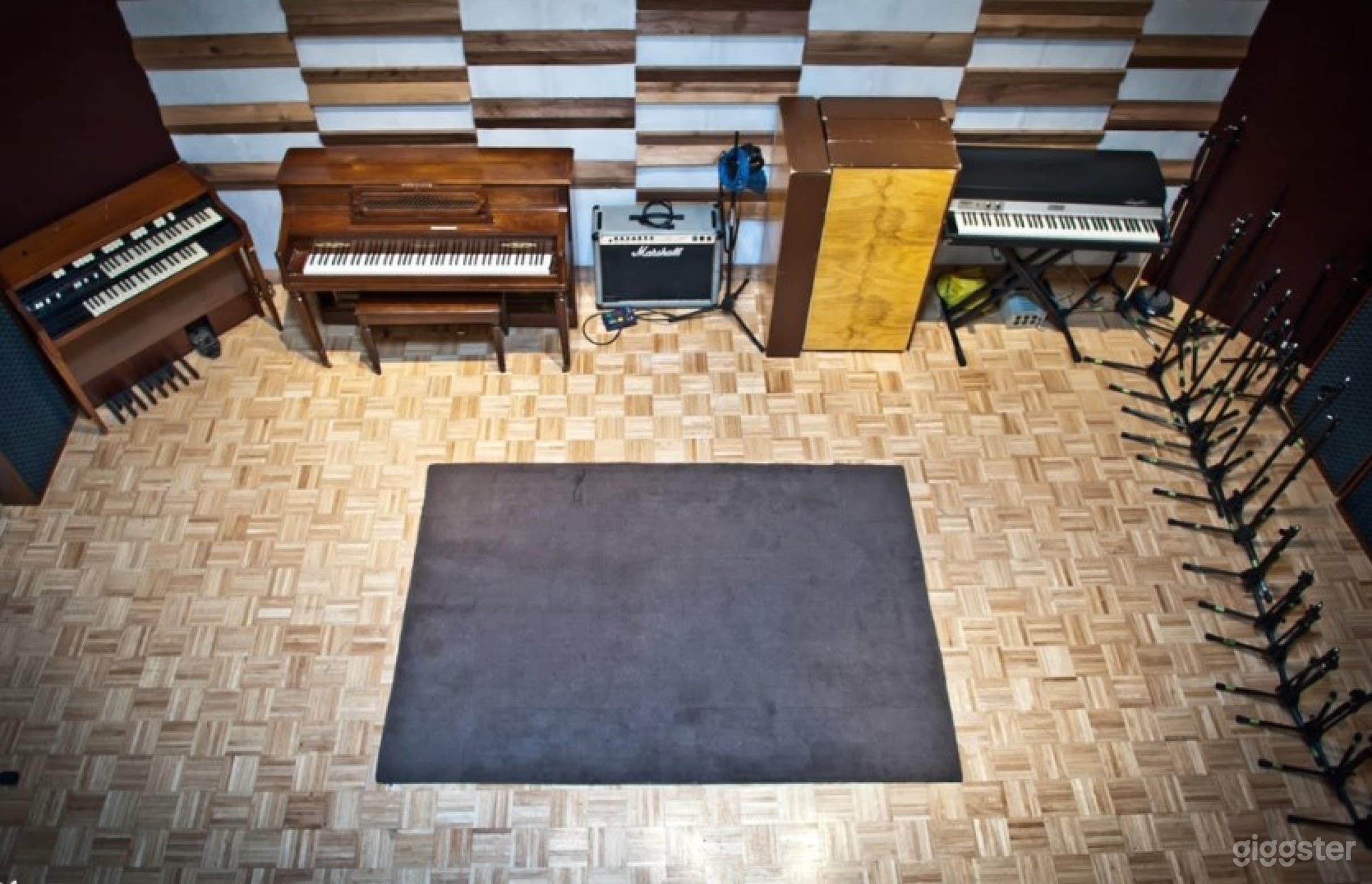 Studio A- Control And Live Room Photo 4