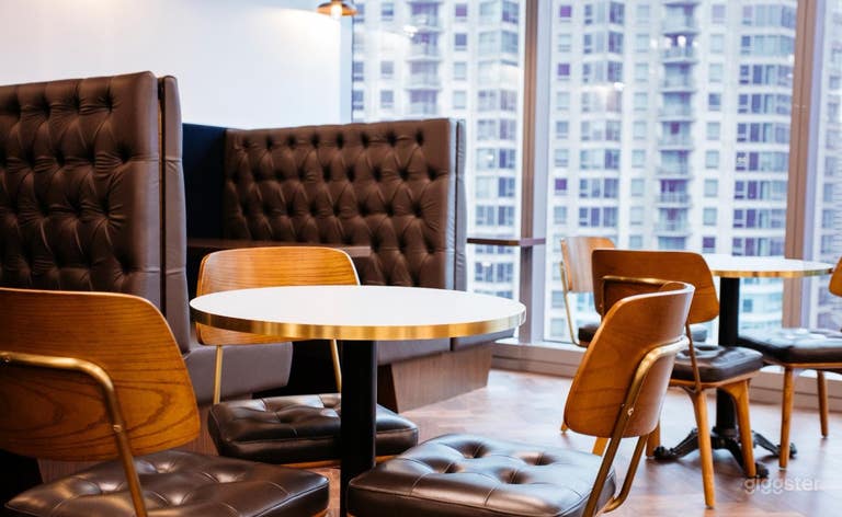  Spacious Office Lobby in Riverpoint 