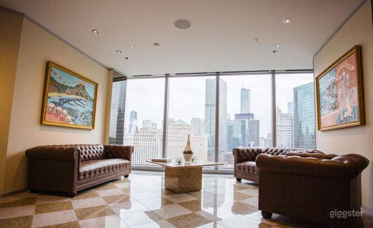  Spacious Office Lobby in Riverpoint 