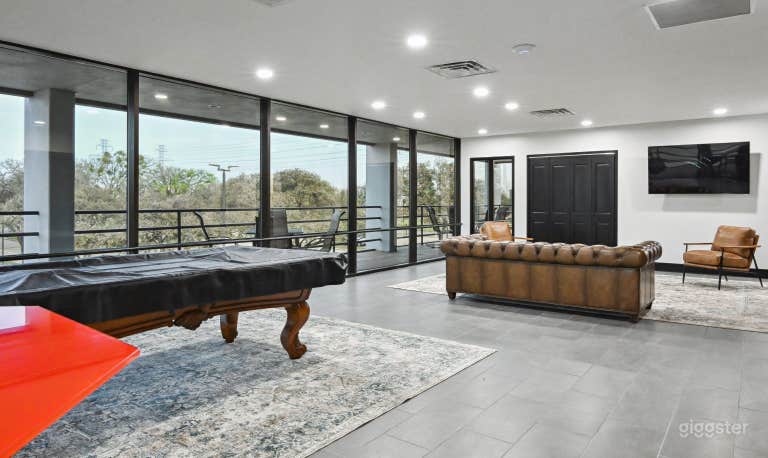  Extraordinary Car and Toy Museum - Free & Dog Friendly! 